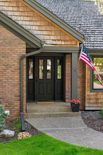 5104 Green Farms Road, Edina, MN 55436
