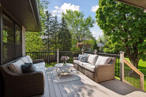 5104 Green Farms Road, Edina, MN 55436