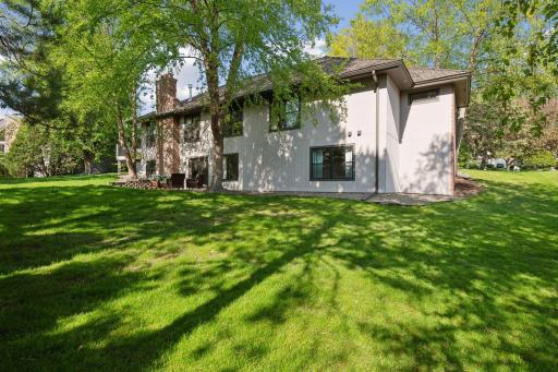 5104 Green Farms Road, Edina, MN 55436