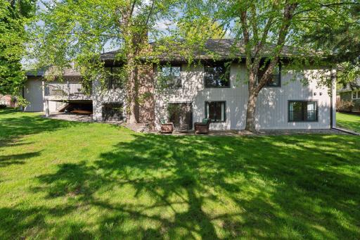 5104 Green Farms Road, Edina, MN 55436