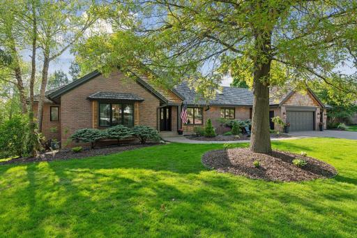 5104 Green Farms Road, Edina, MN 55436