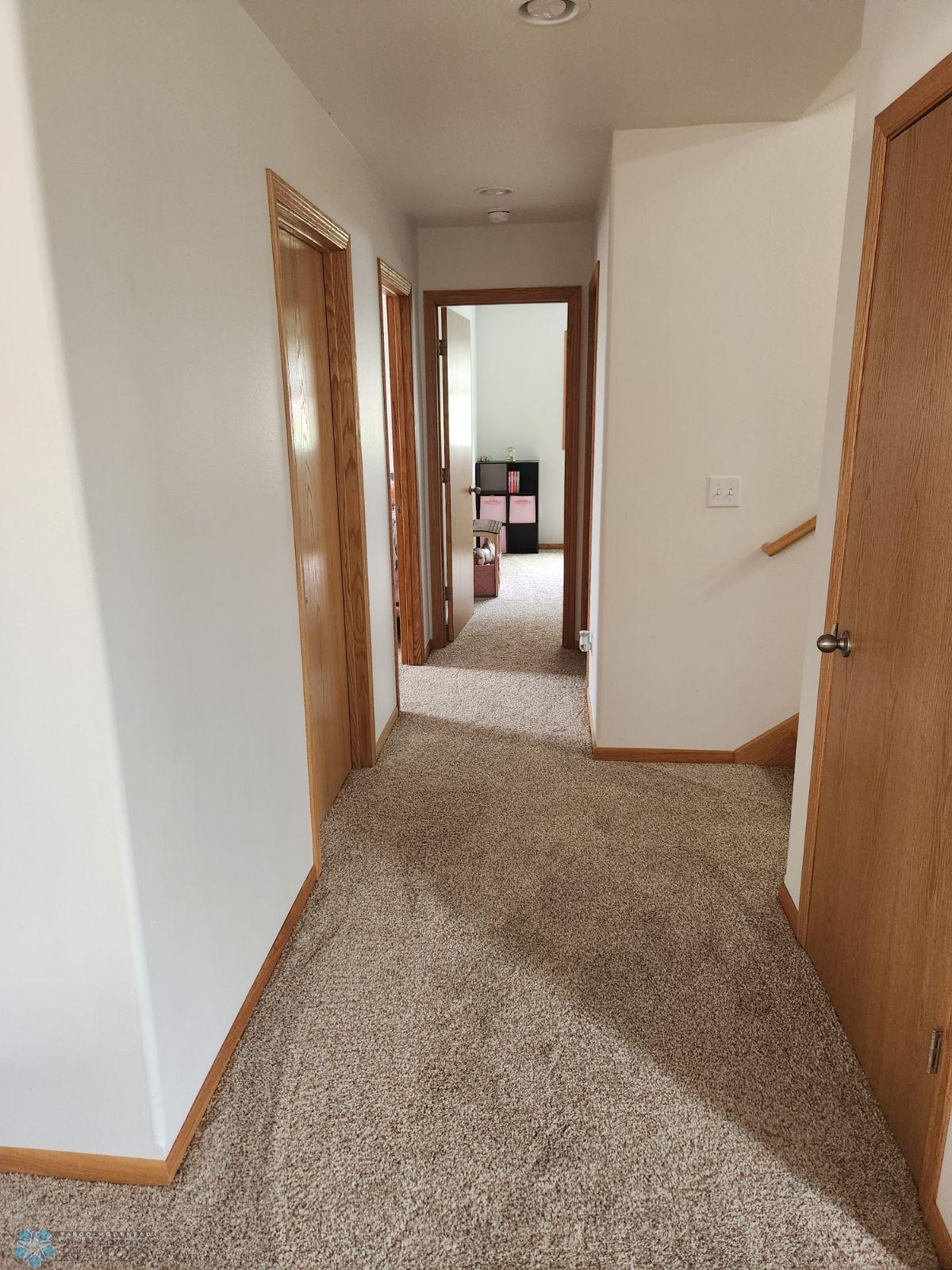 lower level hallway to bedrooms