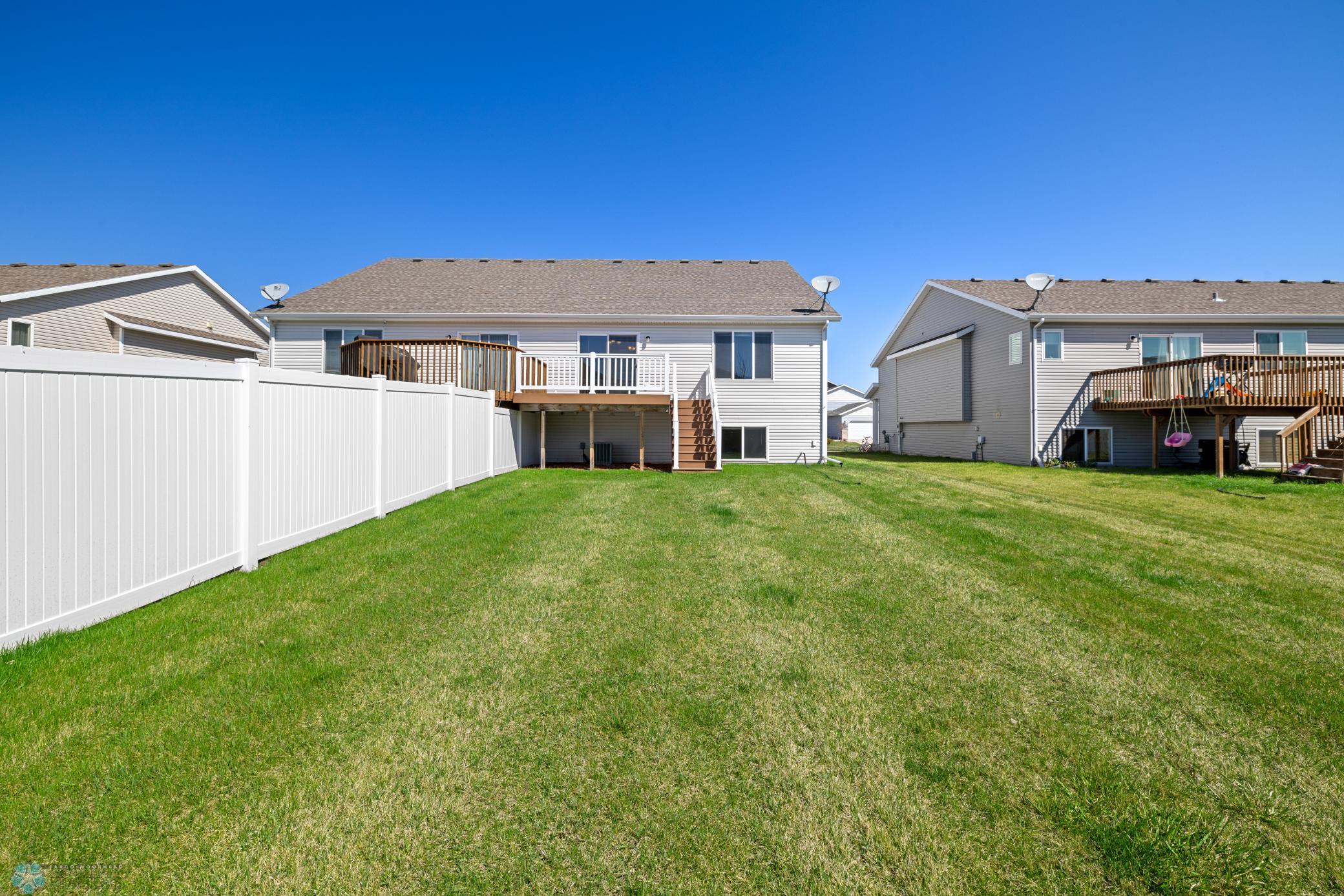Amdak__2578 54th Ave S Fargo ND_EXTERIOR_0005.jpg