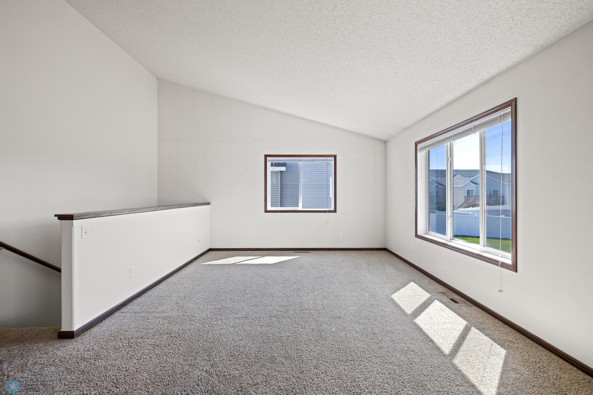 Amdak__2578 54th Ave S Fargo ND_INTERIOR_0016.jpg
