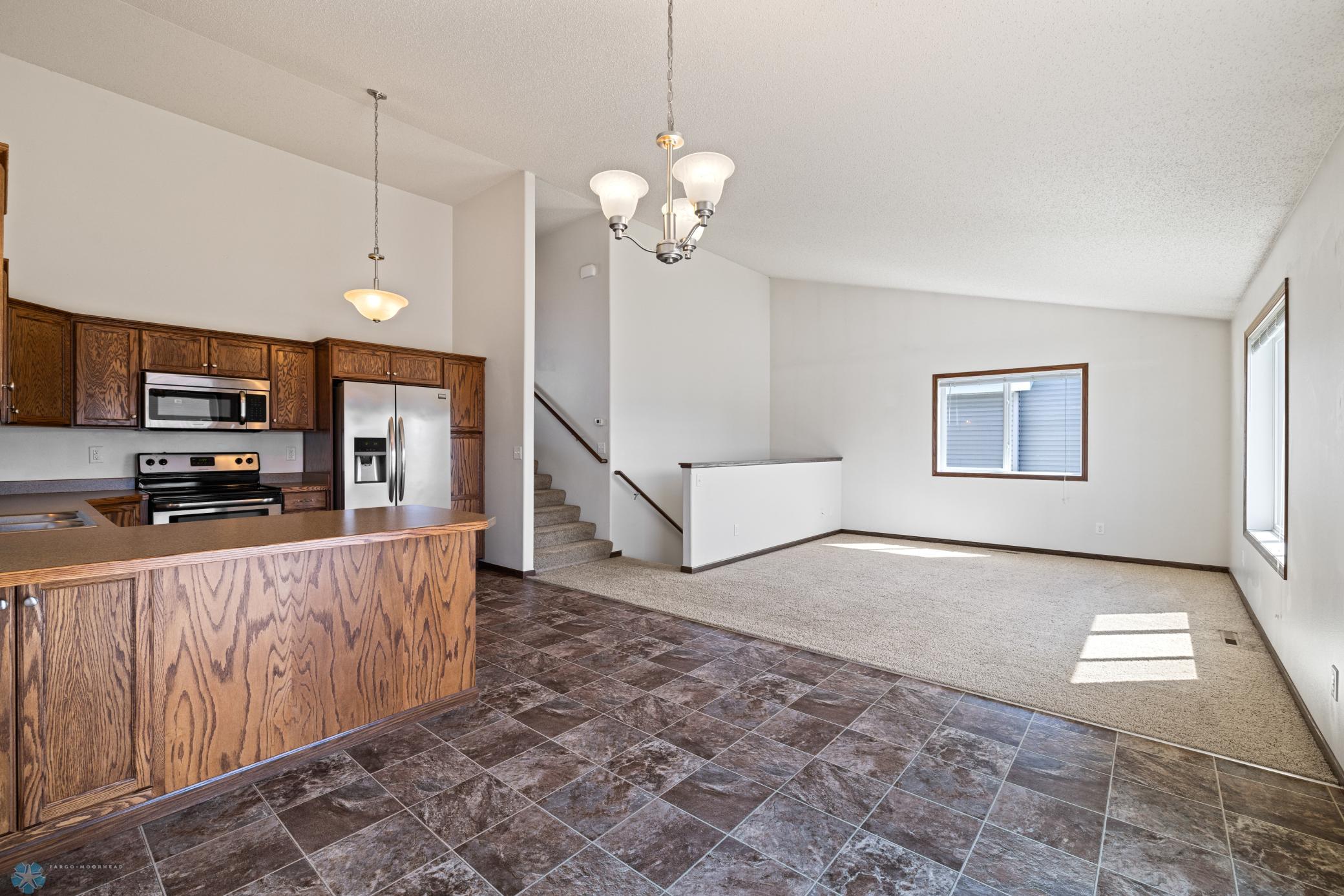 Amdak__2578 54th Ave S Fargo ND_INTERIOR_0015.jpg