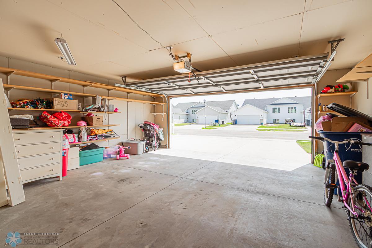 1564 34th Ave S Moorhead, MN 56560-24.jpg