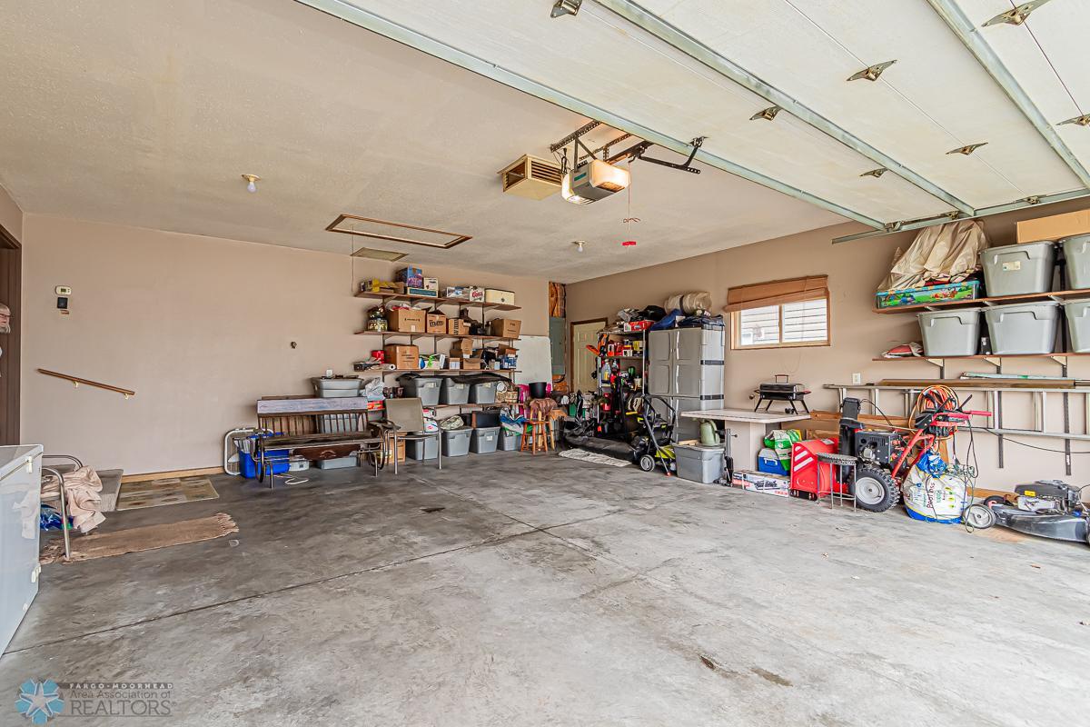 4356 52nd St S Fargo, ND-26.jpg