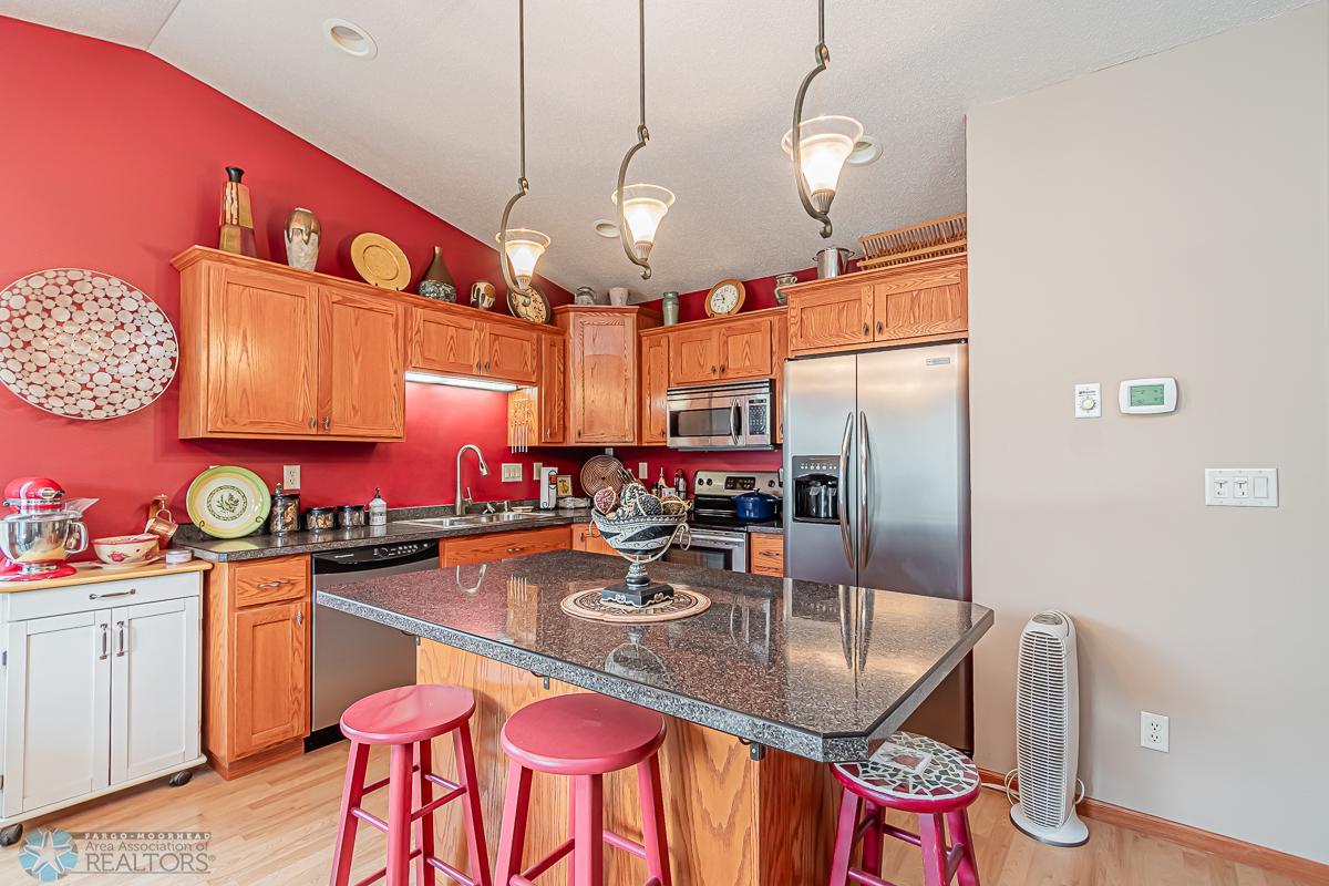 4356 52nd St S Fargo, ND-19.jpg