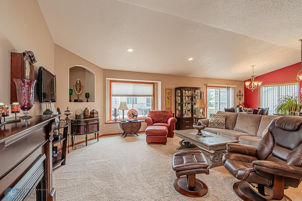 4356 52nd St S Fargo, ND-12.jpg