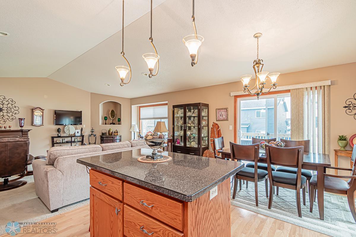 4356 52nd St S Fargo, ND-21.jpg