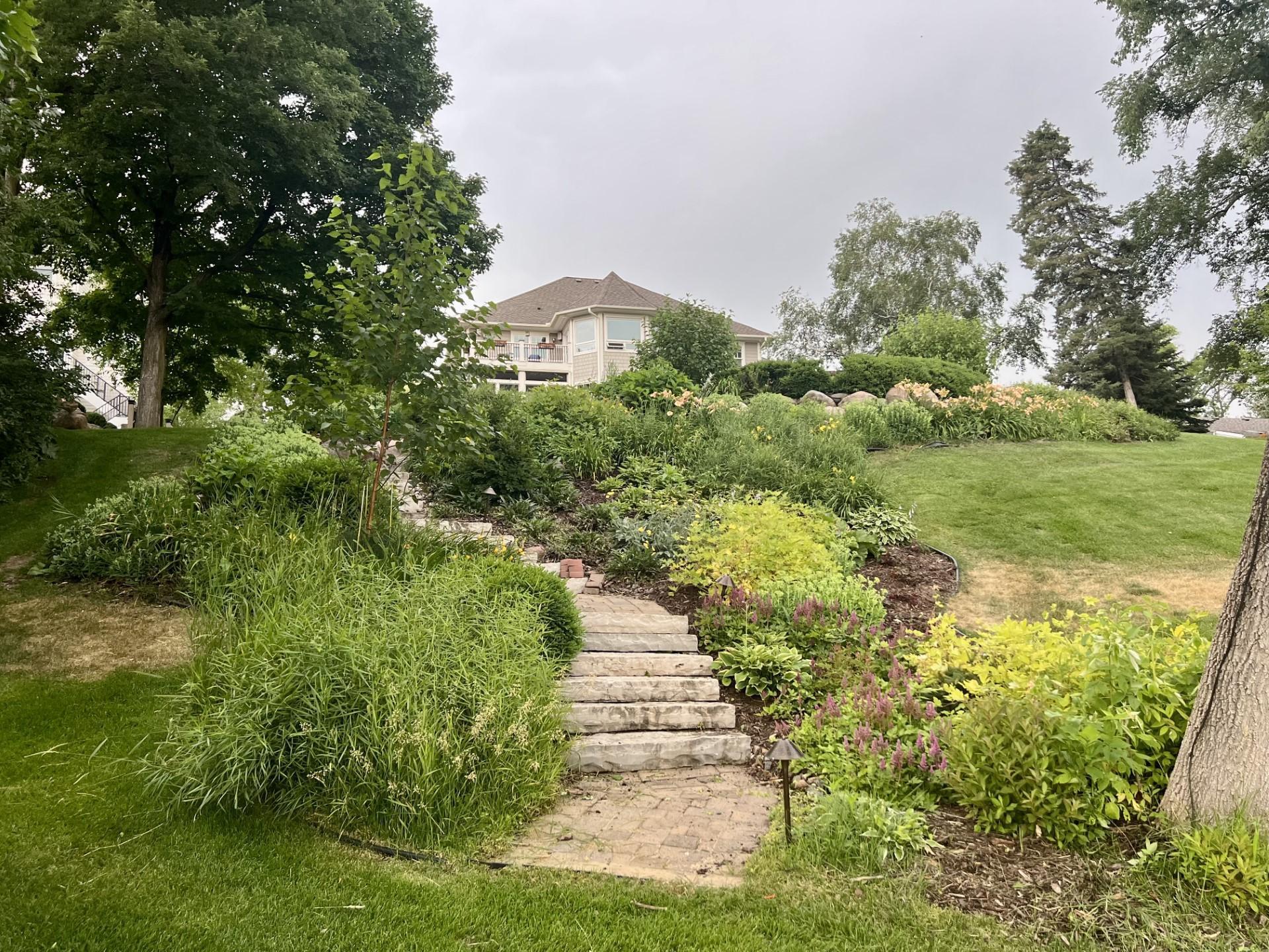 Steps to Lake and Highland Park