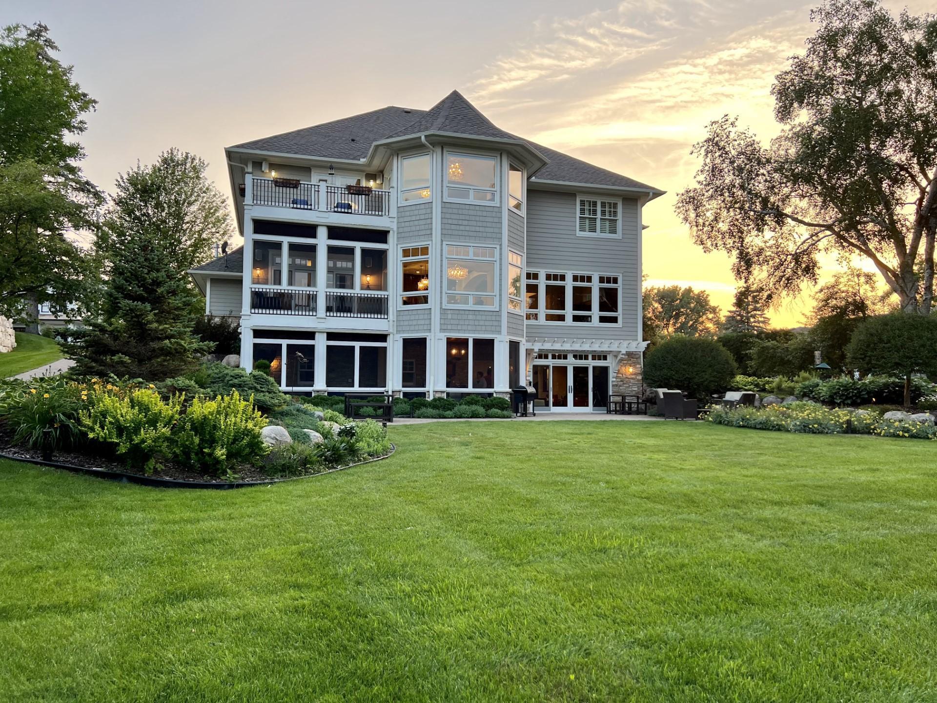 Walls of Windows to the Lake