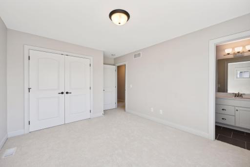 14990 53rd Avenue N, Plymouth, MN 55446