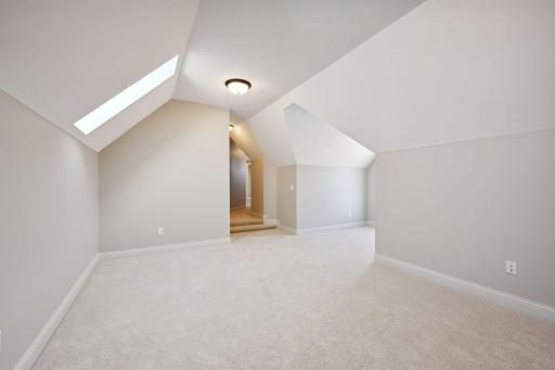 14990 53rd Avenue N, Plymouth, MN 55446