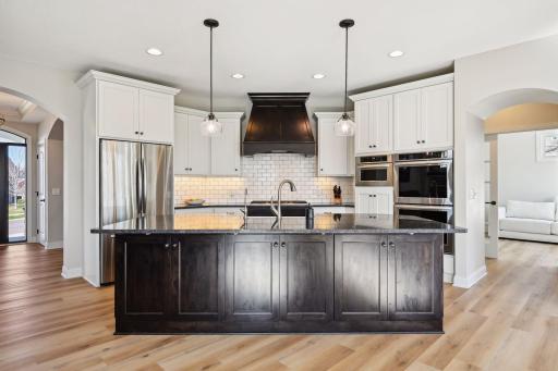 14990 53rd Avenue N, Plymouth, MN 55446