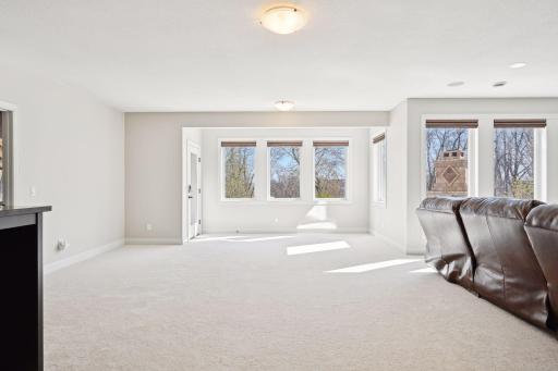 14990 53rd Avenue N, Plymouth, MN 55446
