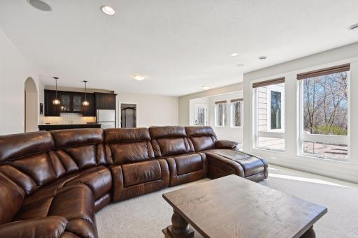 14990 53rd Avenue N, Plymouth, MN 55446