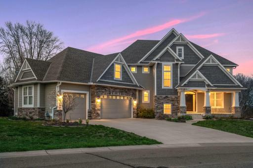 Beautiful Gonye construction on 1.2 acres