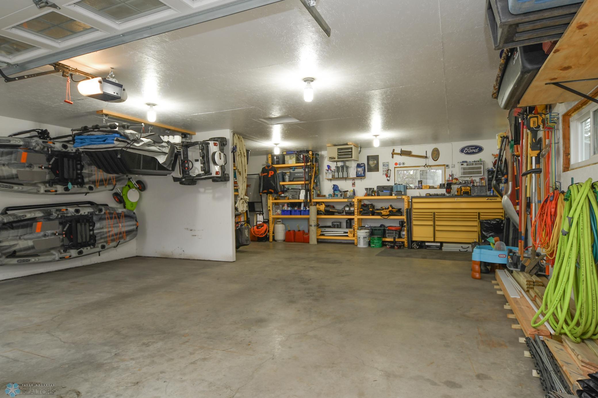 Garage/Shop