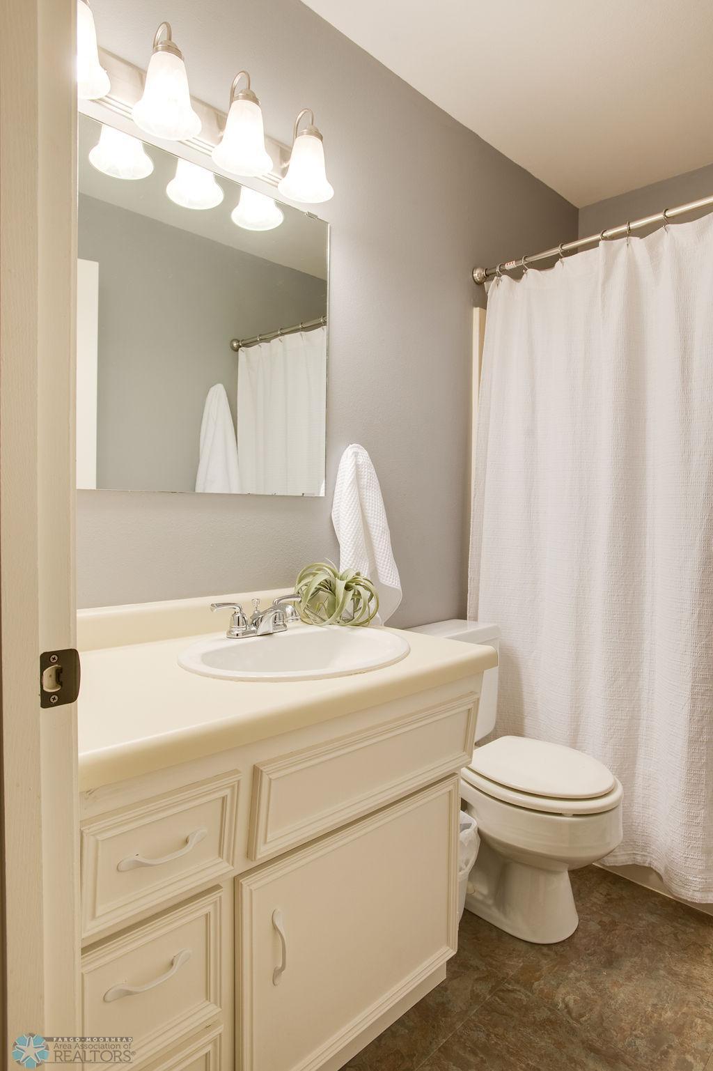 second floor full bath