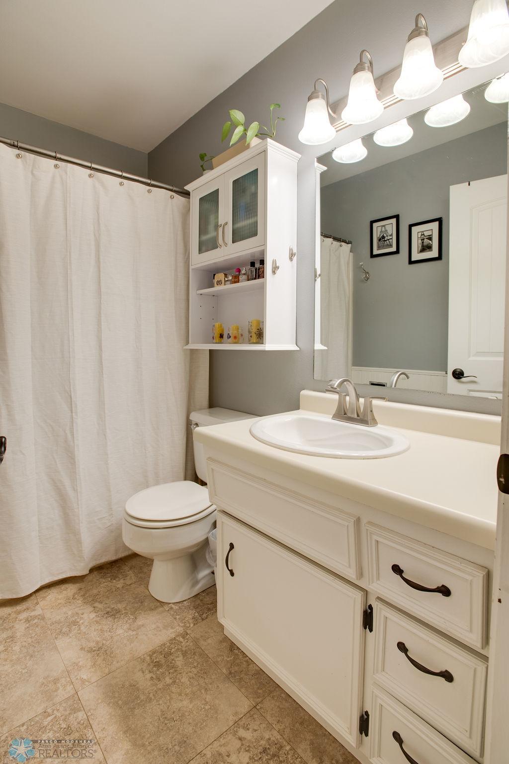 Main floor full bath