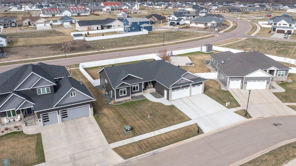 Classy Eagle Pointe home
