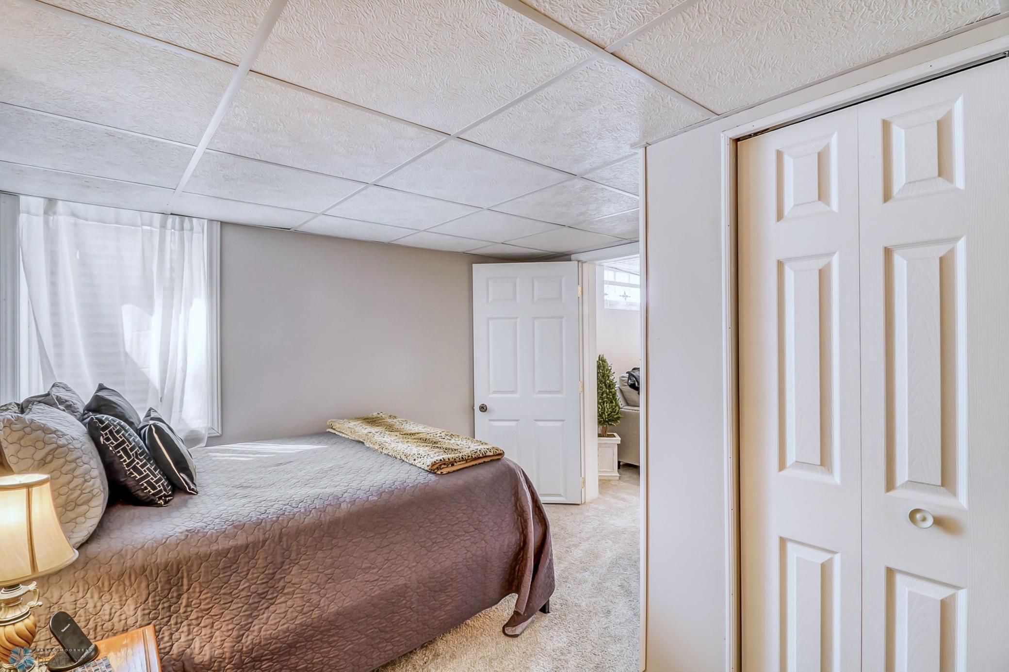 Basement Bedroom1_2.jpg