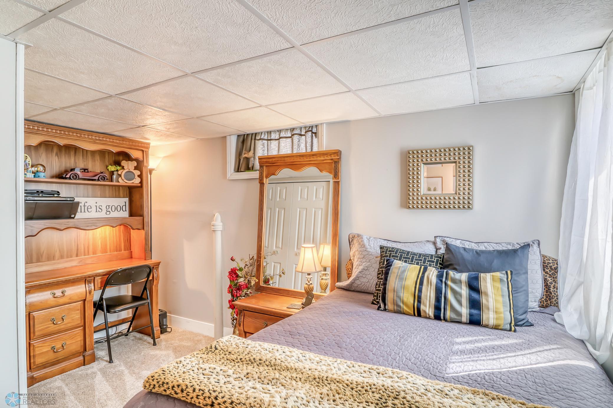 Basement Bedroom1_1.jpg