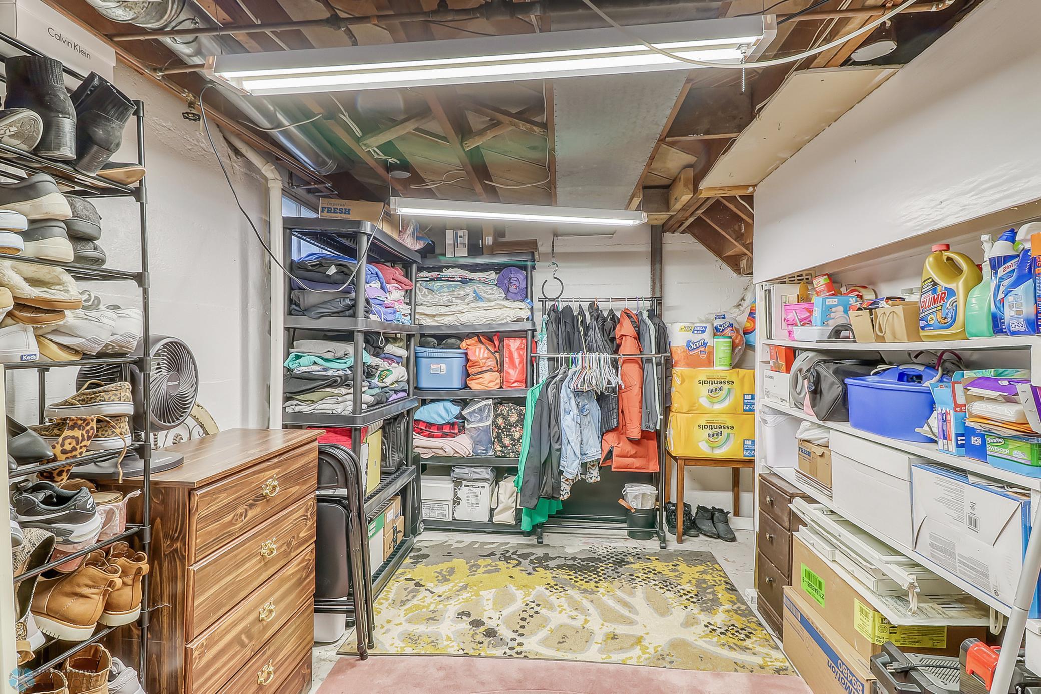 Storage1_1.jpg