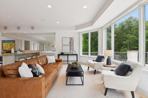 8697 Wynstone Pass, Eden Prairie, MN 55347