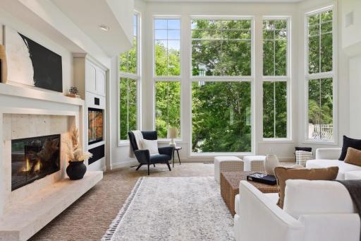 8697 Wynstone Pass, Eden Prairie, MN 55347