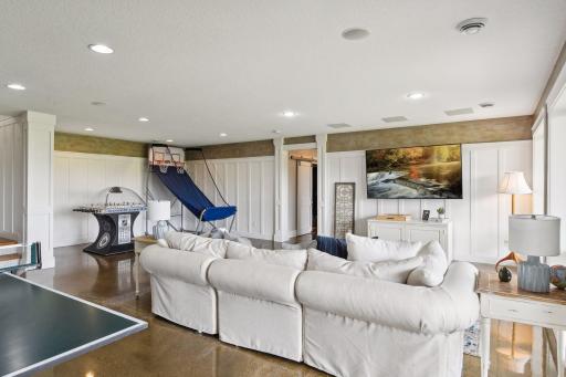 4750 S Lake Sarah Drive, Independence, MN 55359