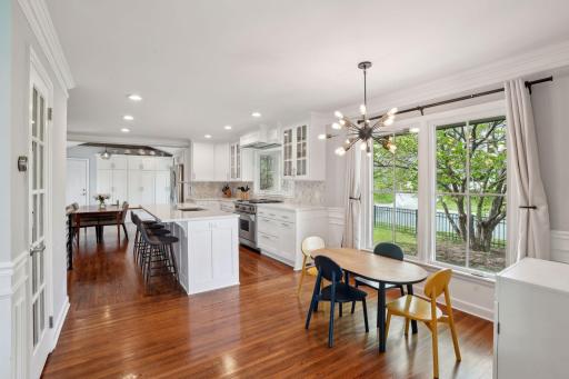 5600 Kellogg Place, Edina, MN 55424