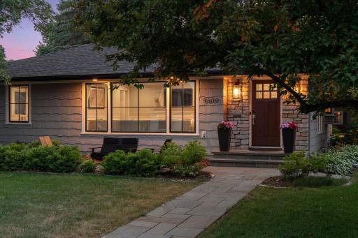 5600 Kellogg Place, Edina, MN 55424