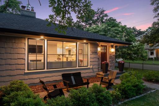 5600 Kellogg Place, Edina, MN 55424
