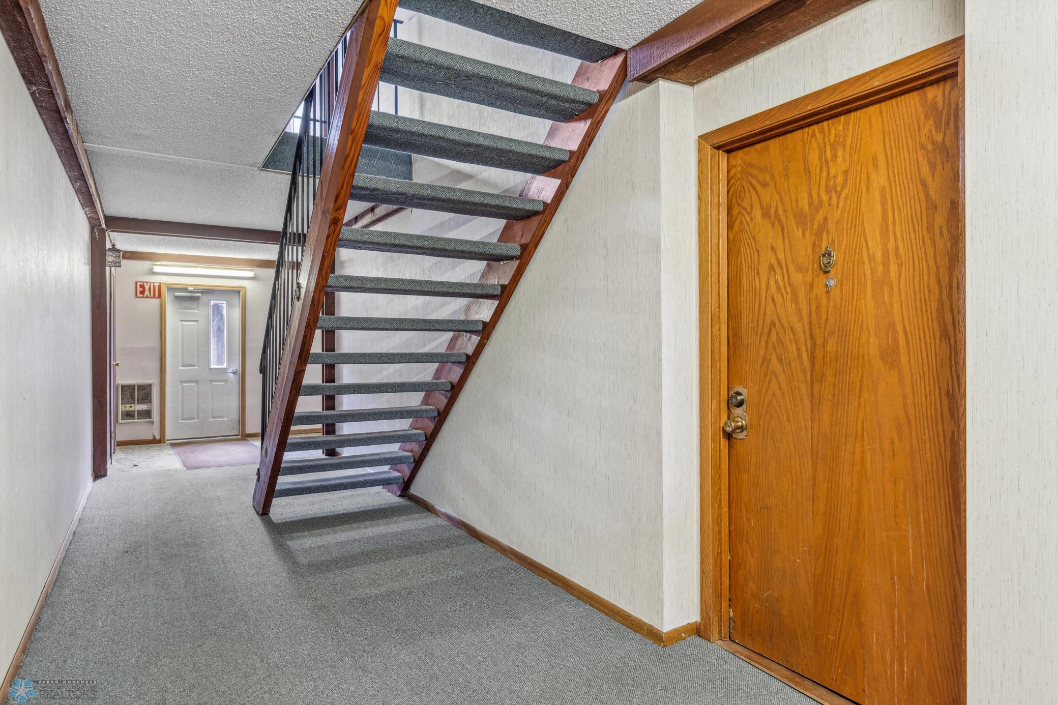 Common Area/Entryway