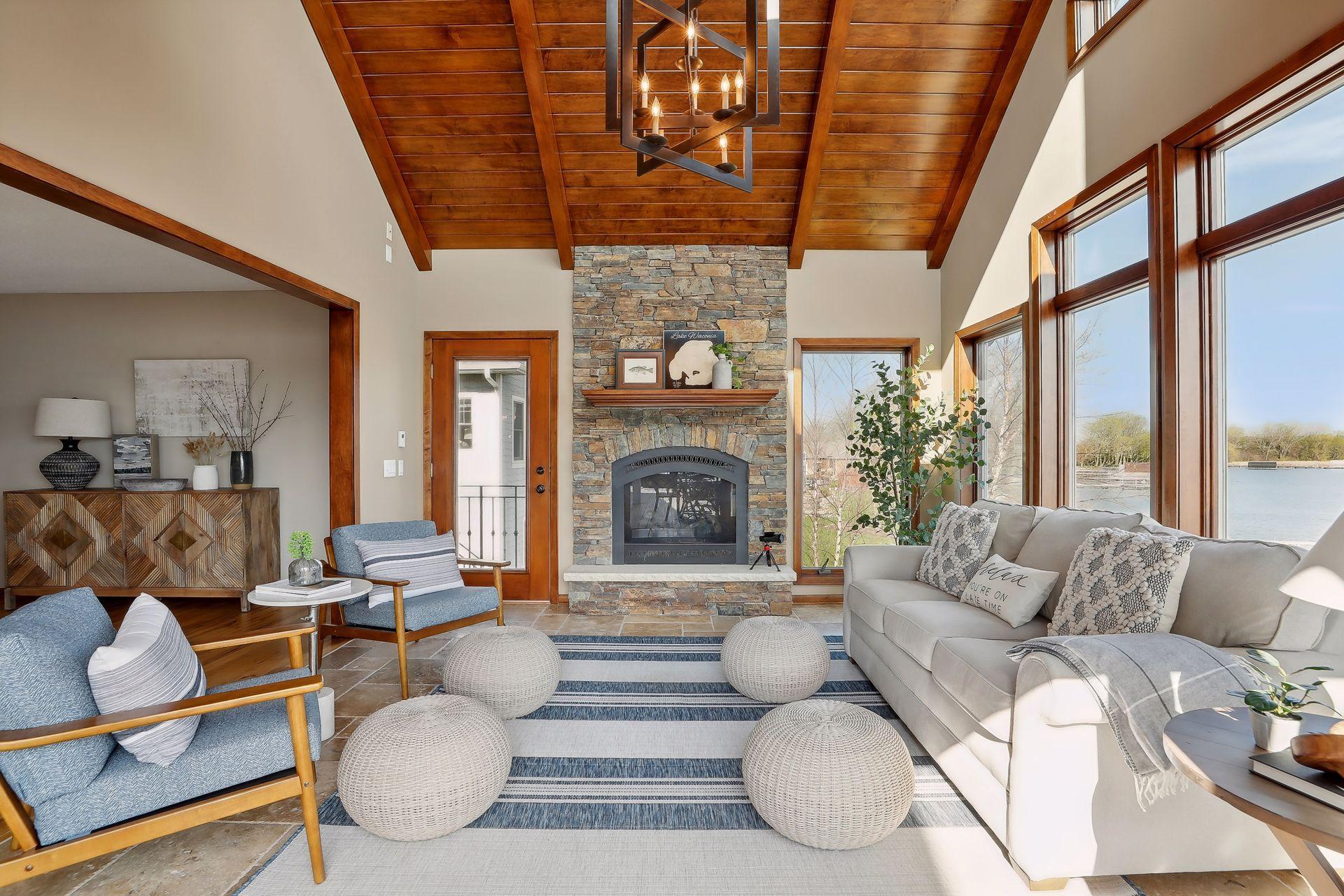 Towering ceilings and easy access to your lakeshore!
