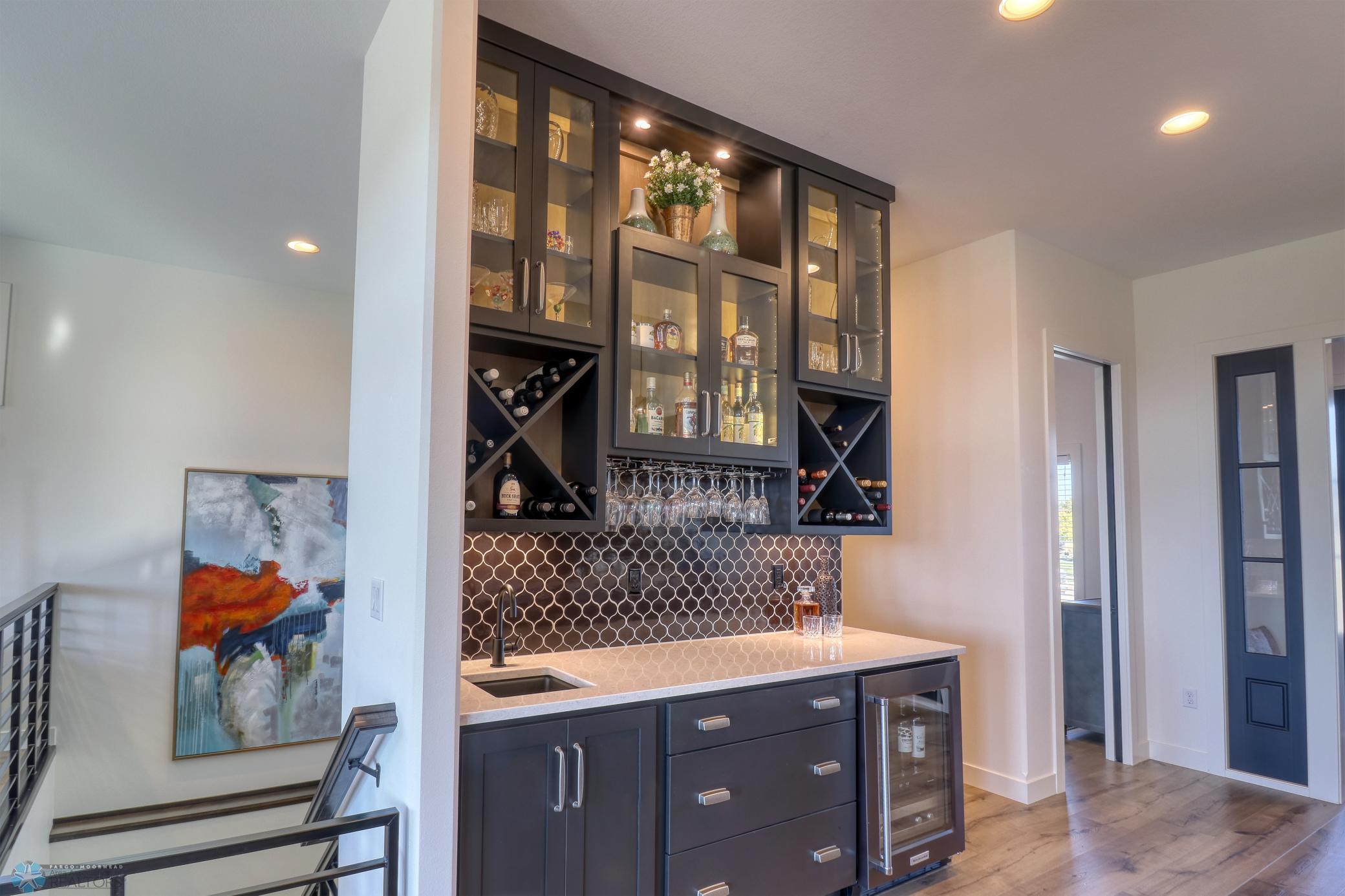 Kitchen wine bar
