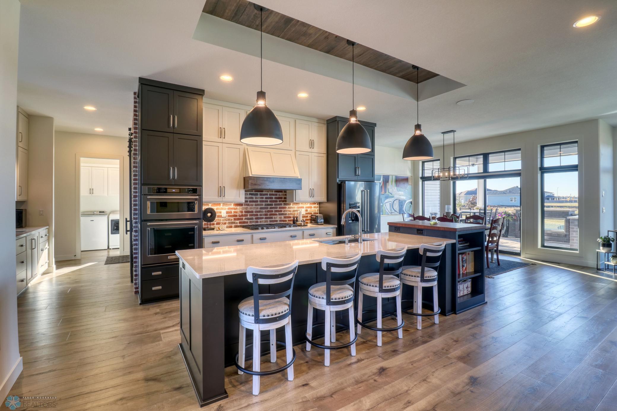 Gourmet kitchen