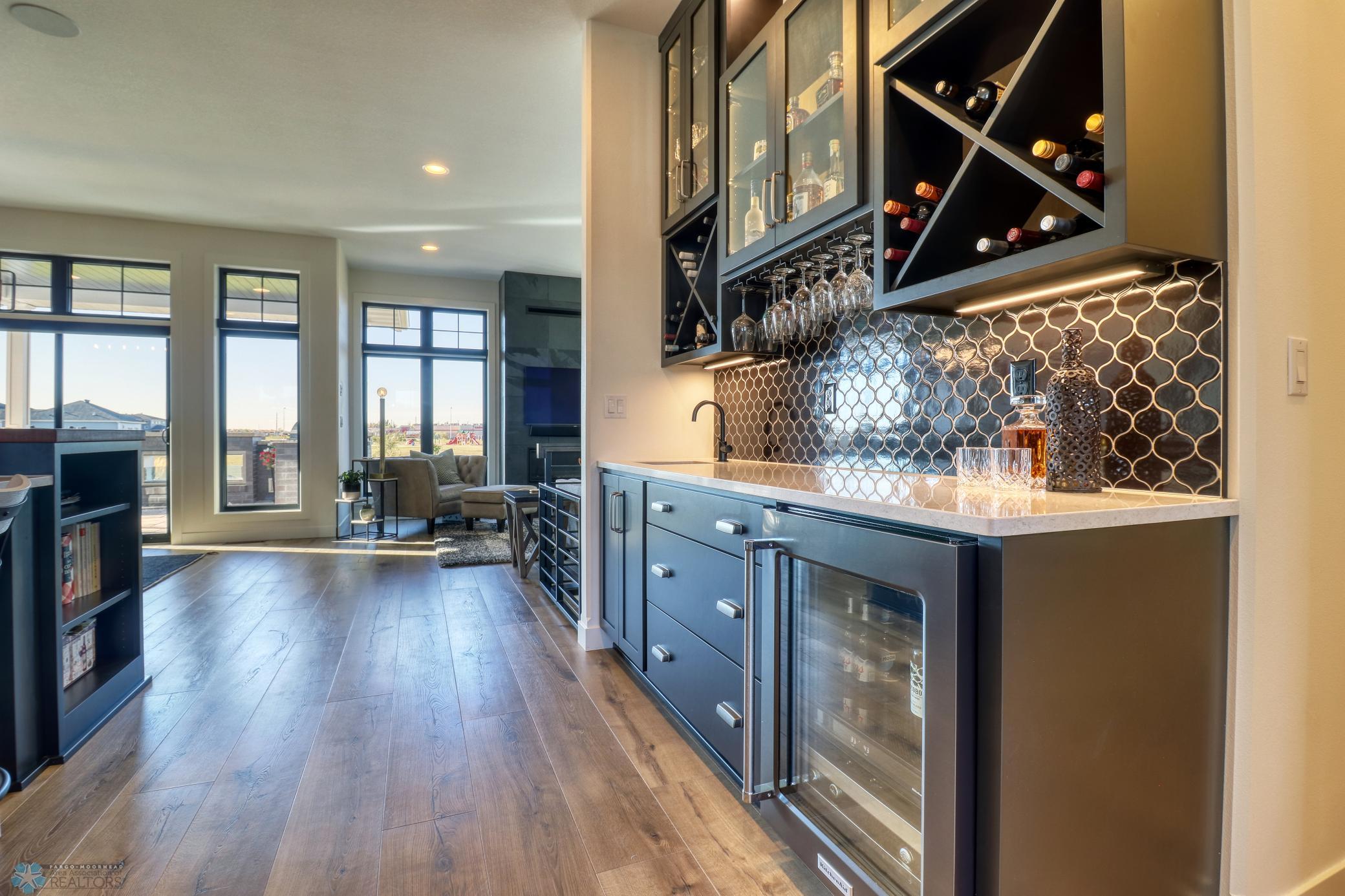 Kitchen wine bar