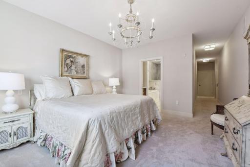 En-suite with full bath and large walk-in closet