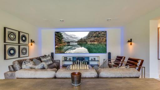 160 inch projection