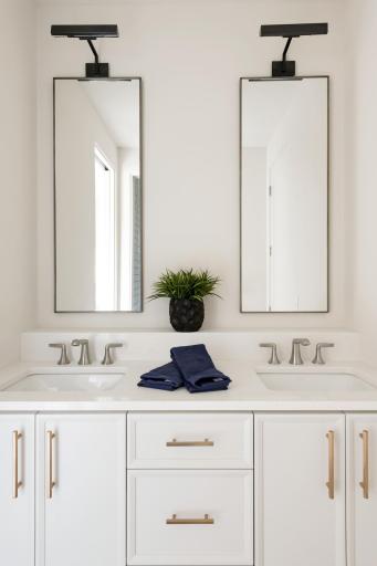 Jack and Jill Bath between bedroom 3 & 4