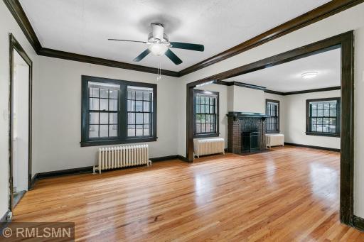 9-print-2512-Dupont-Ave-S-dining room 2.jpg