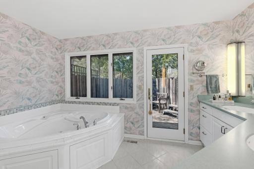 2179 River Road S, Lakeland, MN 55043