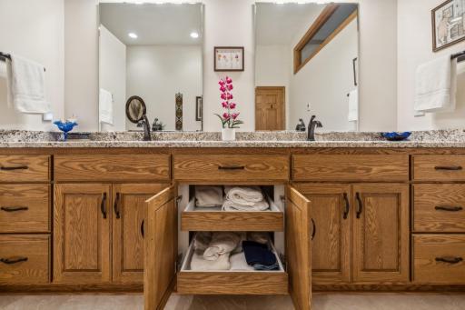 Solid oak millwork & vanity cabinet, new 9'w x 35"h dual vanity sink vanity in 2020, with soft-close doors, soft-close, full-extension drawers, custom roll-outs, and very large granite countertop! Beautiful!