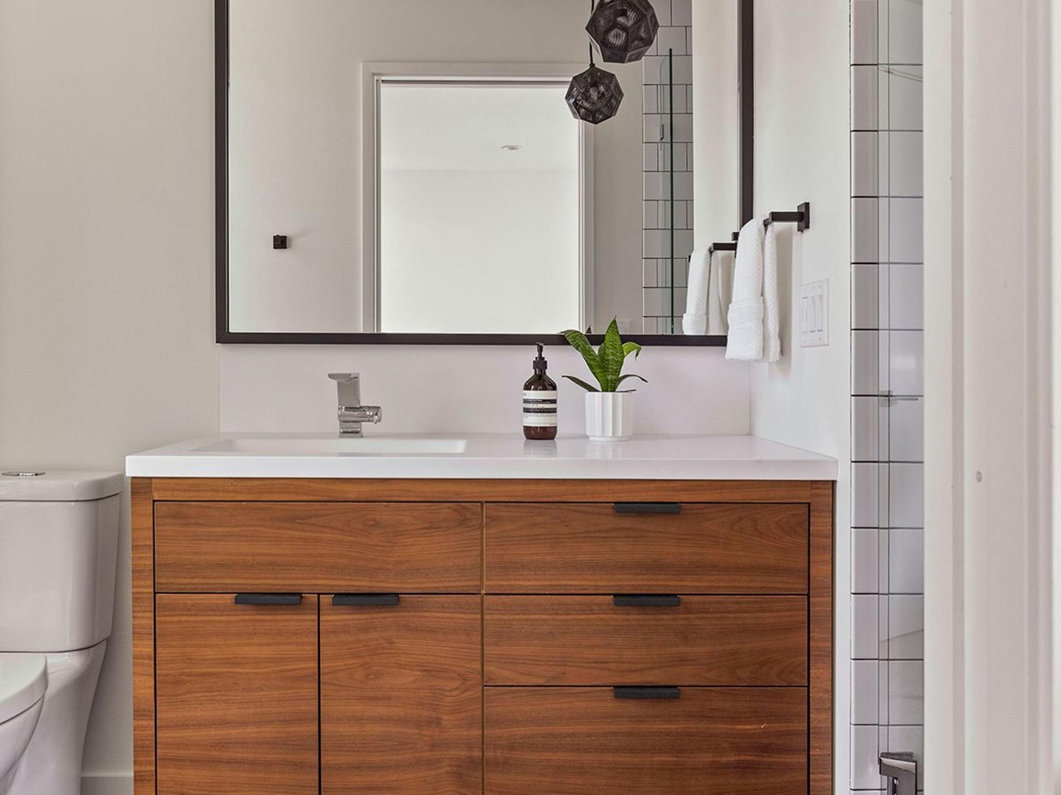 Guest ensuite bathroom with walk-in shower.