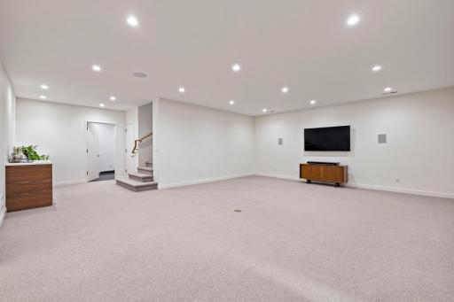 238 Ski Hill Road, Golden Valley, MN 55422