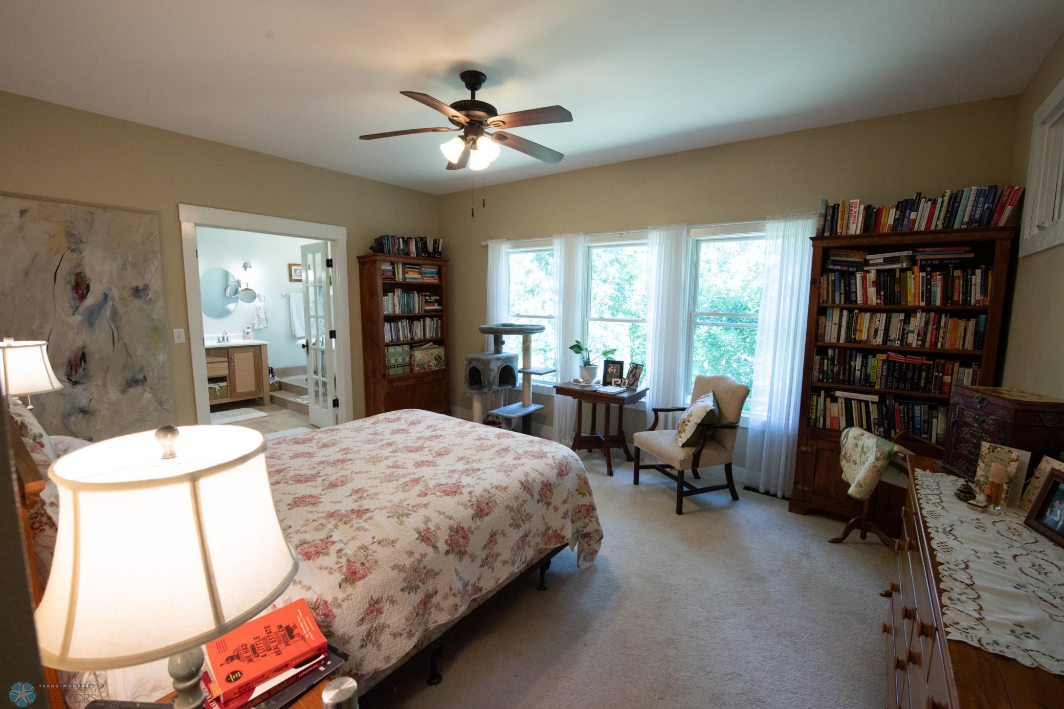 primary bdrm.jpg