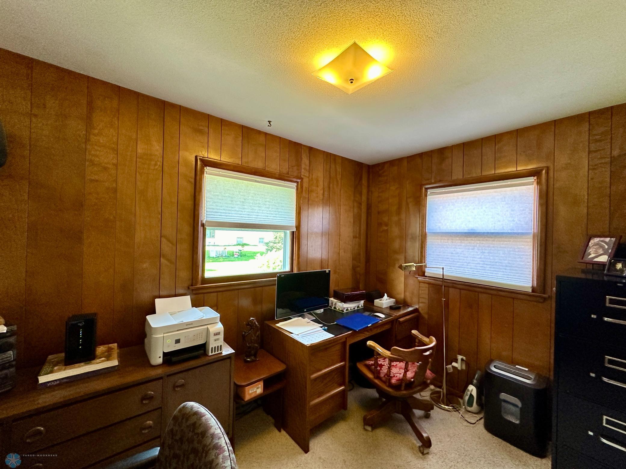 Bedroom/office